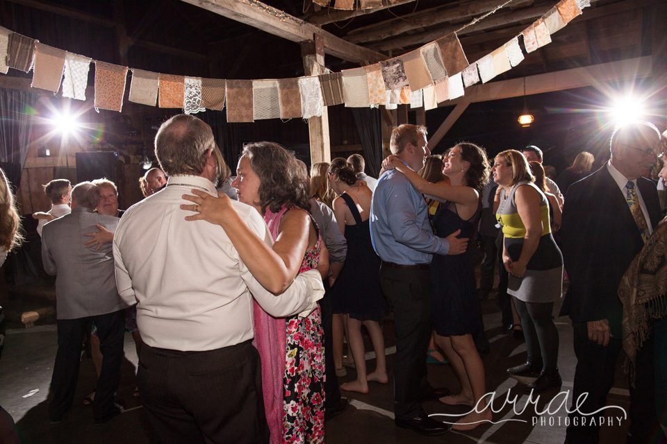 089_Millcreek barn wedding