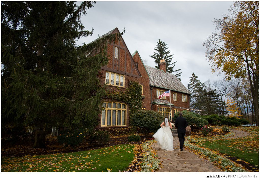 40_English Inn Wedding Michigan Photography